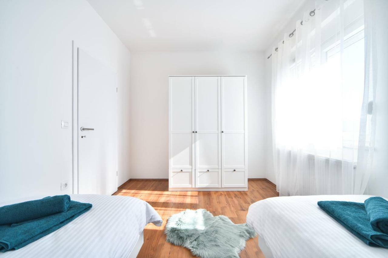 Apartman Space Razanac Exterior photo